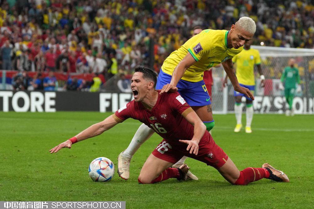 了一段歌喉 了一段歌喉